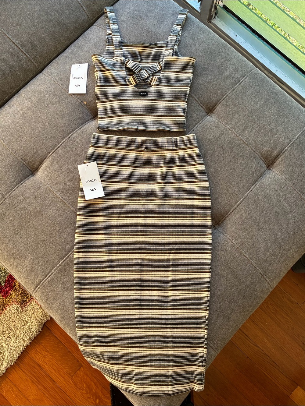 RVCA XS Margo Tank Top & Pick Me Up Skit Set in Oat NWT